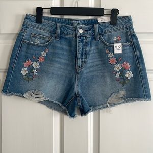 NWT Embroidered Cut off Shorts